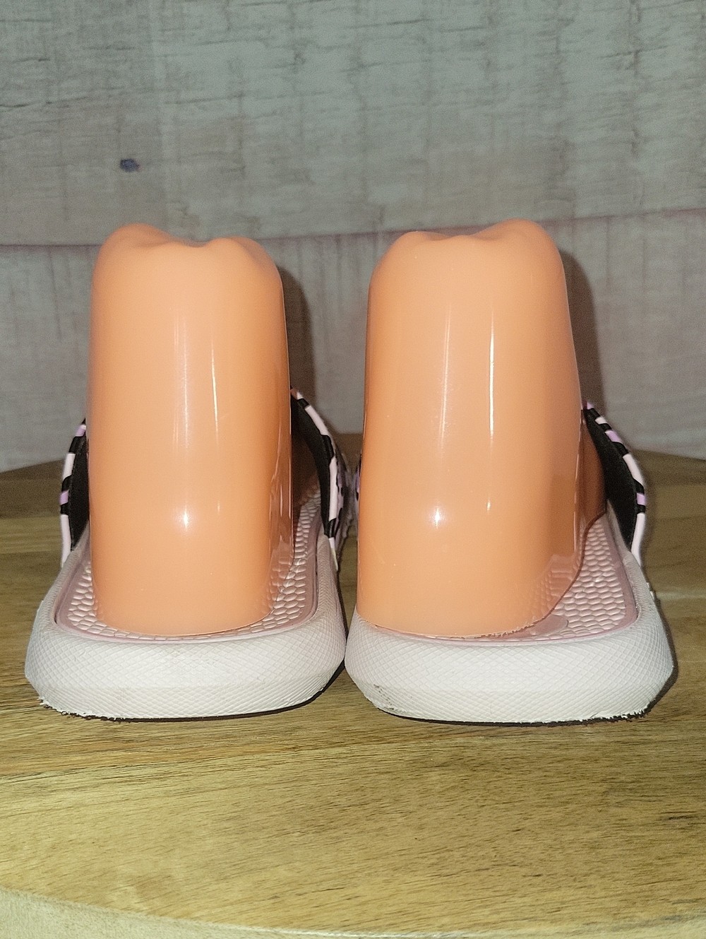 Puma Pink Slides - Picture 5 of 9